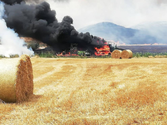 Incendio en los campos cercanos a Los Arcos.