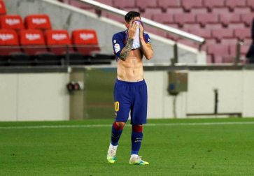 Imágenes del choque entre rojillos y culés correspondiente a la Jornada 37 de LaLiga Santander disputado en el Camp Nou.