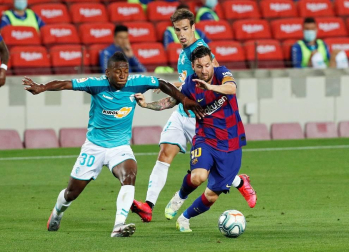 Imágenes del choque entre rojillos y culés correspondiente a la Jornada 37 de LaLiga Santander disputado en el Camp Nou.