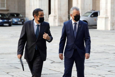 Fotos del homenaje a las víctimas de Covid-19 en Madrid