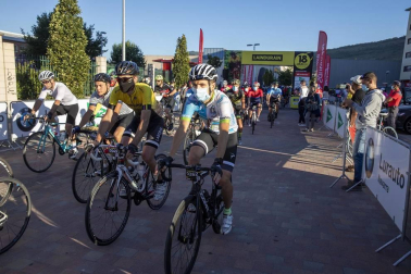 Todas las fotografías de la carrera ciclista La Induráin 2020 celebrada en Villava