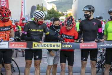 Todas las fotografías de la carrera ciclista La Induráin 2020 celebrada en Villava