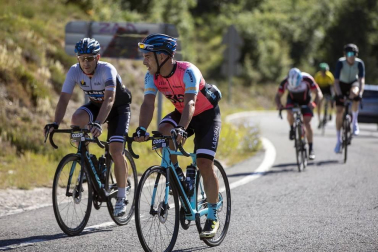 Todas las fotografías de la carrera ciclista La Induráin 2020 celebrada en Villava
