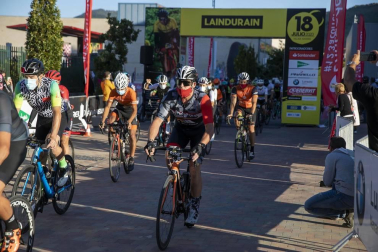 Todas las fotografías de la carrera ciclista La Induráin 2020 celebrada en Villava
