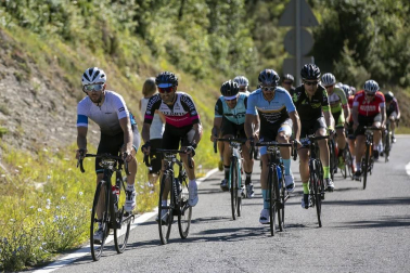 Todas las fotografías de la carrera ciclista La Induráin 2020 celebrada en Villava