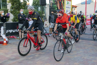 Todas las fotografías de la carrera ciclista La Induráin 2020 celebrada en Villava