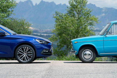 Comparativa entre el Seat Leon SportsTourer y el Seat 1430 familiar de 1970