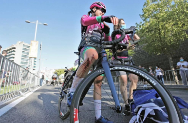 Todas las fotos de la segunda Navarra Women's Elite Classic, que ha tenido lugar este viernes con salida y llegada a Pamplona