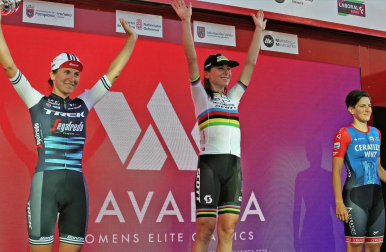 Todas las fotos de la segunda Navarra Women's Elite Classic, que ha tenido lugar este viernes con salida y llegada a Pamplona