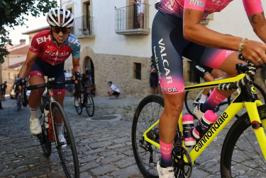 Todas las fotos de la segunda Navarra Women's Elite Classic, que ha tenido lugar este viernes con salida y llegada a Pamplona