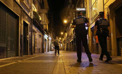 Todas las fotos del dispositivo de vigilancia de la Policía Nacional durante la noche del viernes, 24 de julio, en Pamplona