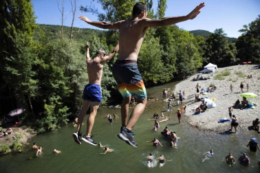 Todas las fotos de este domingo, 26 de julio, en el que los termómetros superaron los 30 grados. La previsión para esta semana es un aumento todavía más notable de las temperaturas