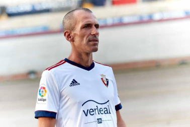 El club rojillo ha presentado el diseño de las camisetas, de Adidas, para la temporada 2020-2021 con la del Centenario.
