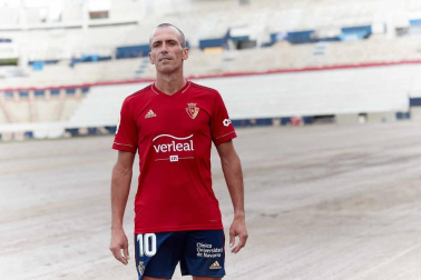 El club rojillo ha presentado el diseño de las camisetas, de Adidas, para la temporada 2020-2021 con la del Centenario.