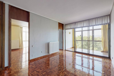 Se vende amplio y luminoso piso de 156 m2