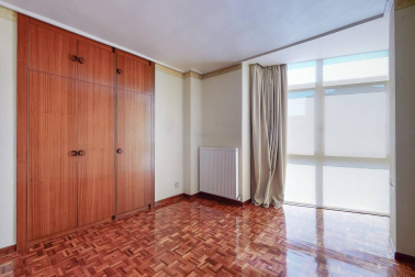 Se vende amplio y luminoso piso de 156 m2