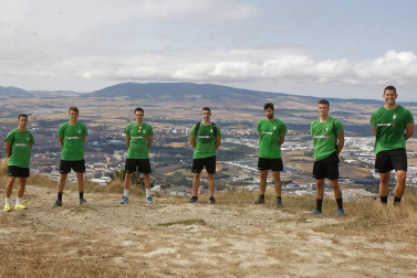 El equipo rompió la rutina de entrenamientos y disfrutó de un paseo por San Cristóbal-Ezkaba y de una comida