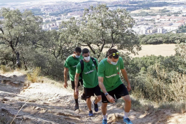 El equipo rompió la rutina de entrenamientos y disfrutó de un paseo por San Cristóbal-Ezkaba y de una comida
