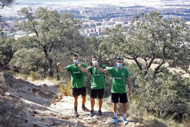 El equipo rompió la rutina de entrenamientos y disfrutó de un paseo por San Cristóbal-Ezkaba y de una comida