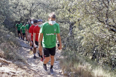 El equipo rompió la rutina de entrenamientos y disfrutó de un paseo por San Cristóbal-Ezkaba y de una comida