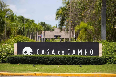 Calma en torno a la urbanización dominicana donde podría estar el rey emérito