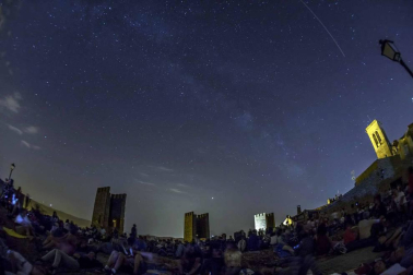 Cuatro autobuses fueron desde Pamplona para la observación organizada por el Planetario y Astronavarra