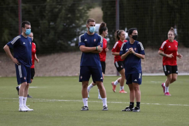 Este jueves 7 de julio la plantilla del C.A. Osasuna Femenino regresó a las instalaciones de Tajonar para preparar la temporada 2020-2021.