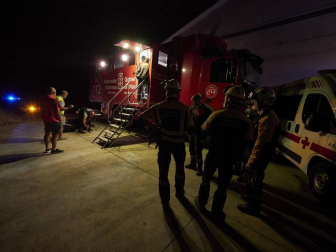 El rayo de una tormenta provoca un incendio forestal en Gazolaz