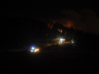 El rayo de una tormenta provoca un incendio forestal en Gazolaz