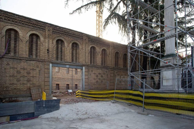 Las demoliciones en el patio inician la rehabilitación de Salesas
