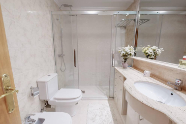 Se vende coqueto pareado de 382 m2 de parcela