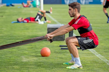 Osasuna ha comenzado este jueves la pretemporada de cara a la próxima campaña con Bittor Alkiza como cabeza visible en sustitución de Jagoba Arrasate, quien este miércoles dio positivo en las pruebas PCR.