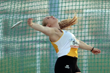 La primera jornada del campeonato navarro absoluto de atletismo se disputó este sábado en las pistas de Larrabide. Las diferentes pruebas tuvieron que disputarse a puerta cerrada debido a las medidas de seguridad por la pandemia del coronavirus.