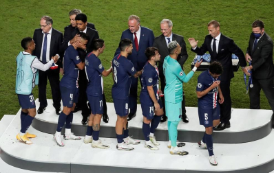 El Bayern de Múnich se proclamó campeón de la Liga de Campeones este domingo al ganar (0-1) al Paris Saint-Germain en la final celebrada en el Estadio da Luz de Lisboa, gracias a un gol de Coman.