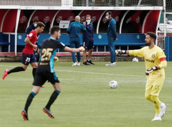 Fotos del partido amistoso de pretemporada en el que Osasuna ha ganado al Alavés por 2-1. El argentino Chimy Ávila ha sido titular en el equipo navarro tras varios meses en dique seco por una lesión.