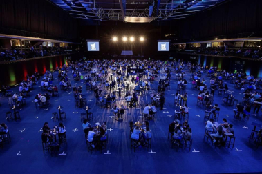 Lola Índigo devuelve la música al Navarra Arena