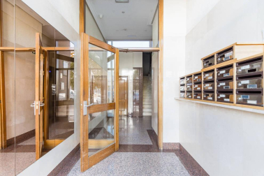 Se vende bonito apartamento exterior y luminoso