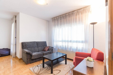 Se vende bonito apartamento exterior y luminoso