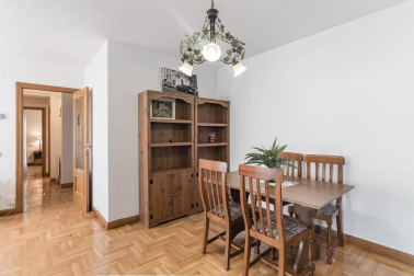Se vende bonito apartamento exterior y luminoso