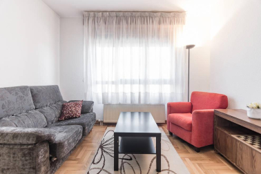 Se vende bonito apartamento exterior y luminoso