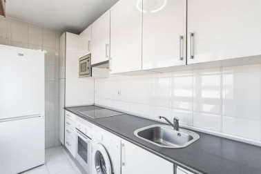 Se vende bonito apartamento exterior y luminoso