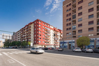 Se vende bonito apartamento exterior y luminoso