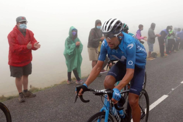 El esloveno Tadej Pogacar se impuso este domingo en la segunda etapa pirenaica del Tour de Francia por delante de su compatriota Primoz Roglic, que conquistó el maillot amarillo de líder.