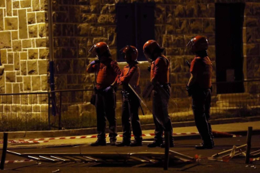Diario de Navarra acompaña a dos patrullas de la Policía Foral durante una noche