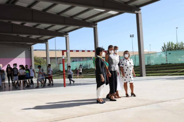 La reina Letizia inaugura el curso escolar en Milagro y San Adrián