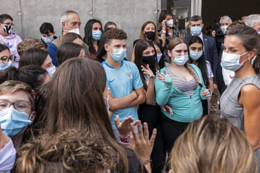 La reina Letizia inaugura el curso escolar en Milagro y San Adrián