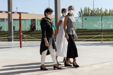 La reina Letizia inaugura el curso escolar en Milagro y San Adrián