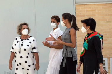 La reina Letizia inaugura el curso escolar en Milagro y San Adrián