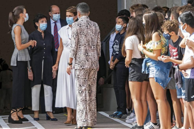 La reina Letizia inaugura el curso escolar en Milagro y San Adrián