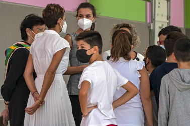 La reina Letizia inaugura el curso escolar en Milagro y San Adrián